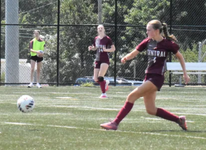 Wheeling Central Girls Rally Past Steubenville In Soccer